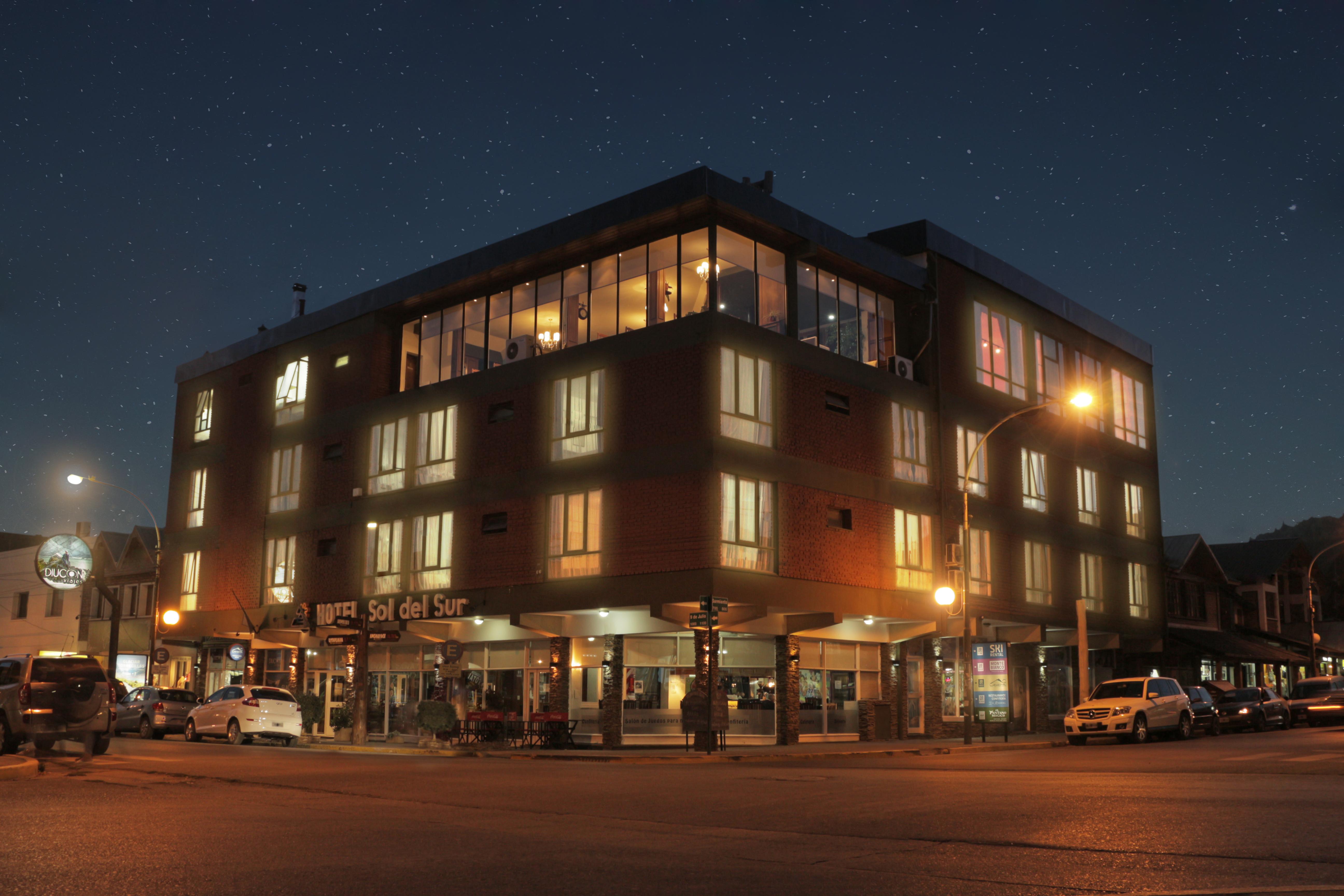Hotel Sol Del Sur Esquel Exterior photo