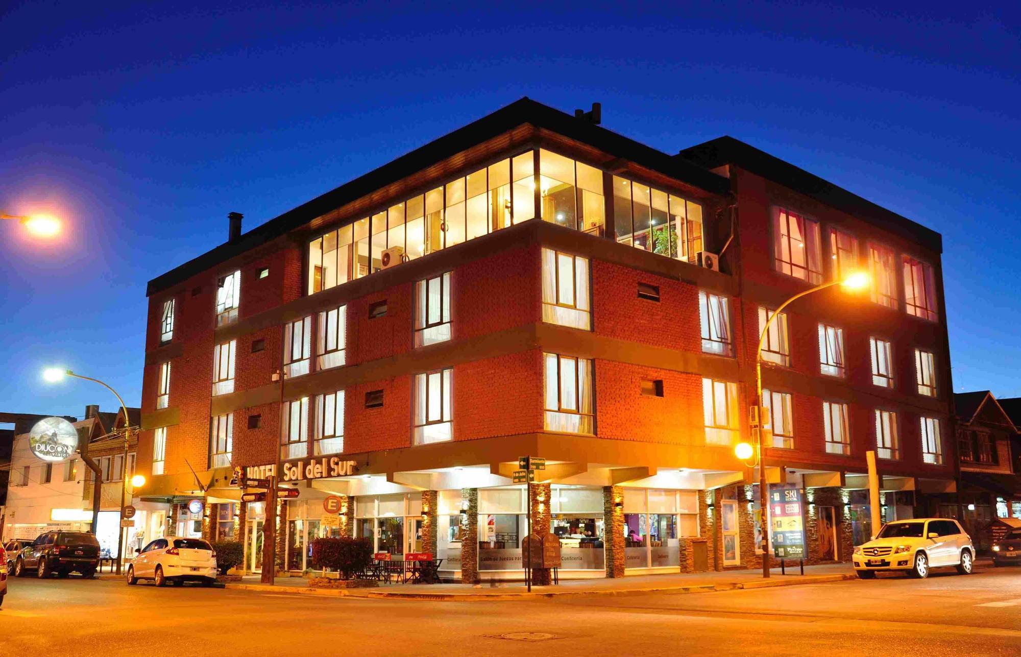 Hotel Sol Del Sur Esquel Exterior photo